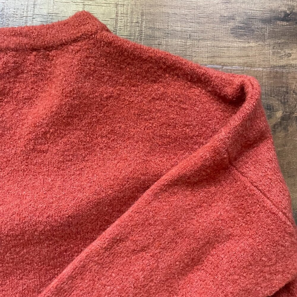 French Connection Rust Red V-Neck‎ Sweater – Size Small - Picture 8 of 9